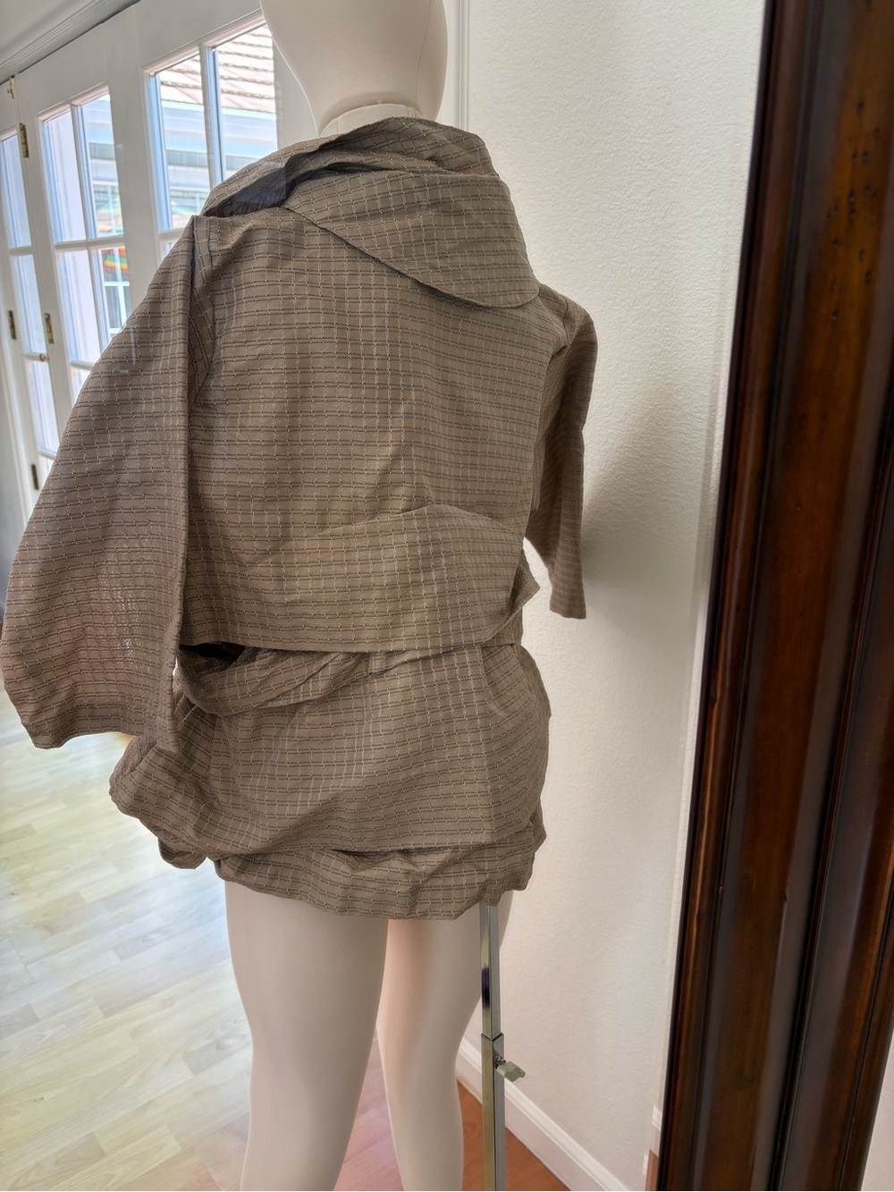 Women’s Layered Hooded Blazer Jacket in Taupe Plaid - Picture 3 of 6